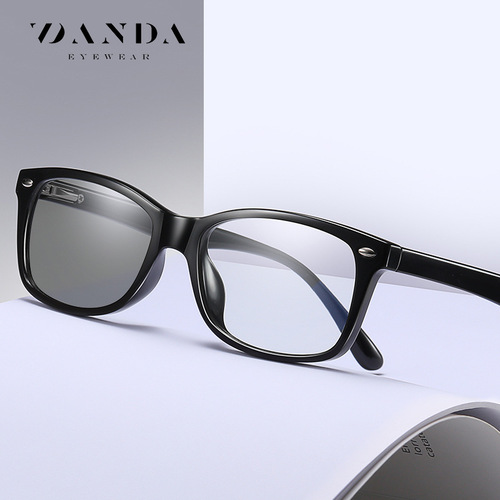  New Model Photochromic Sunglasses for Men and Women Retro Flat-Square Classic Rice Nail Blue Light Blocking Photochromic Sunglasses