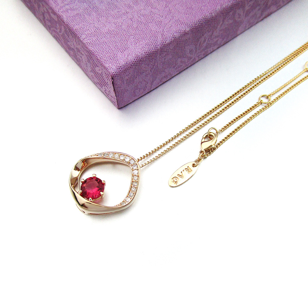 �¿�ʱ�и���΢���ʯ��׹ ��Ů�������̿�ٴ����� ������������