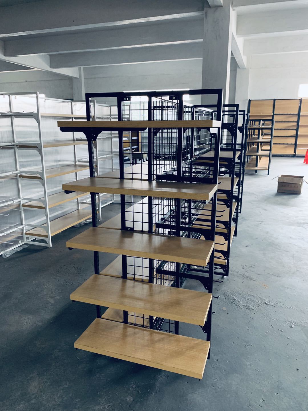 钢木精品货架带挂钩 定制尺寸厂家货架 木板货架