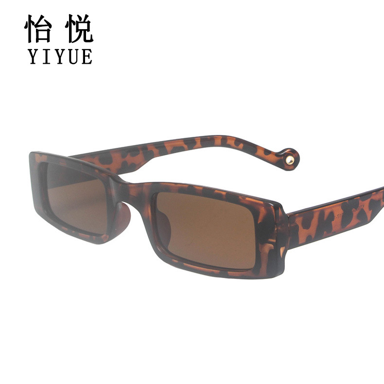 New European and American small square sunglasses fashion trendy women's olive green sunglasses Internet celebrity street shot sun-proof glasses New European and American small square sunglasses fashion trendy women's olive green sunglasses Internet celebrity street shot sun-proof glasses