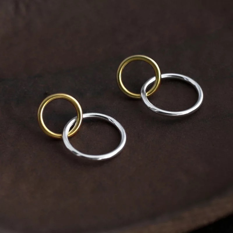 Korean Style Hollow Circle Two-color Interlocking Ring Long Earrings display picture 2