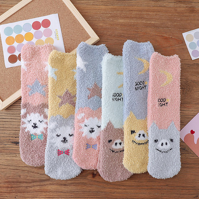 2020 new pattern star Bright woman Medium hose Cartoon Autumn and winter Coral Home keep warm Floor socks Side Cashmere socks