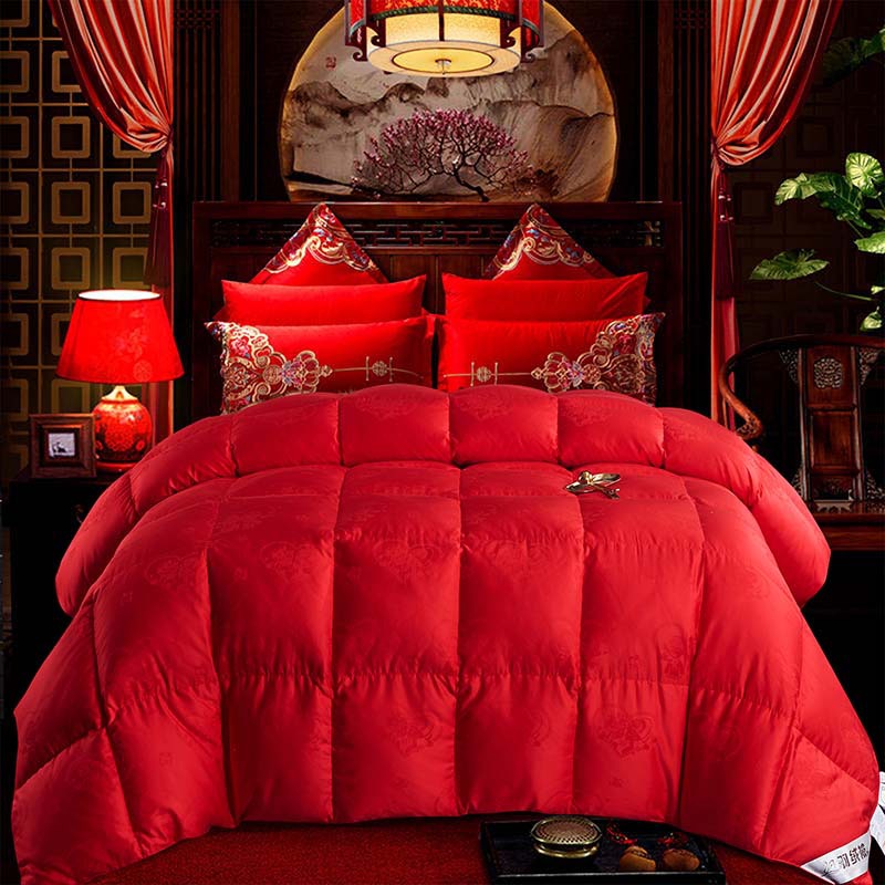 Three dimensional duvet cover with down