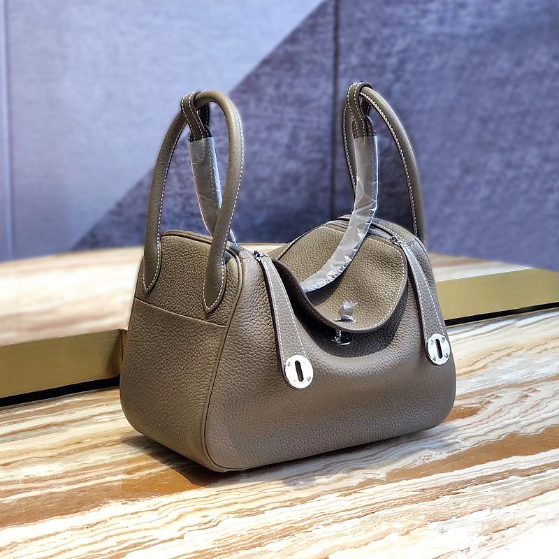 新款真皮女包经典百搭琳迪包荔枝纹头层牛皮医生药箱包单肩手提包