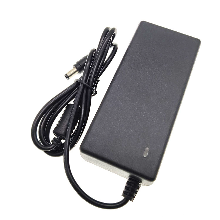 Проектор, адаптеры питания, зарядное устройство, 15V, 15V