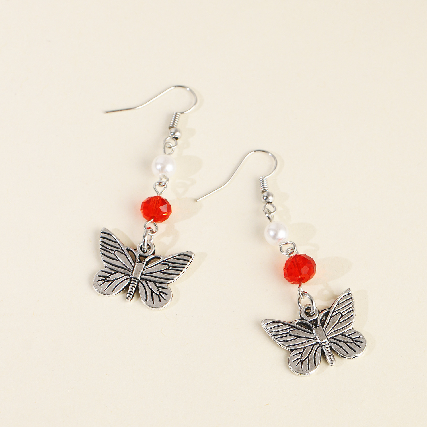 New Retro Ancient Silver Butterfly Earrings Palace Earrings Simple Wild Ethnic Ear Jewelry Wholesale Nihaojewelry display picture 3