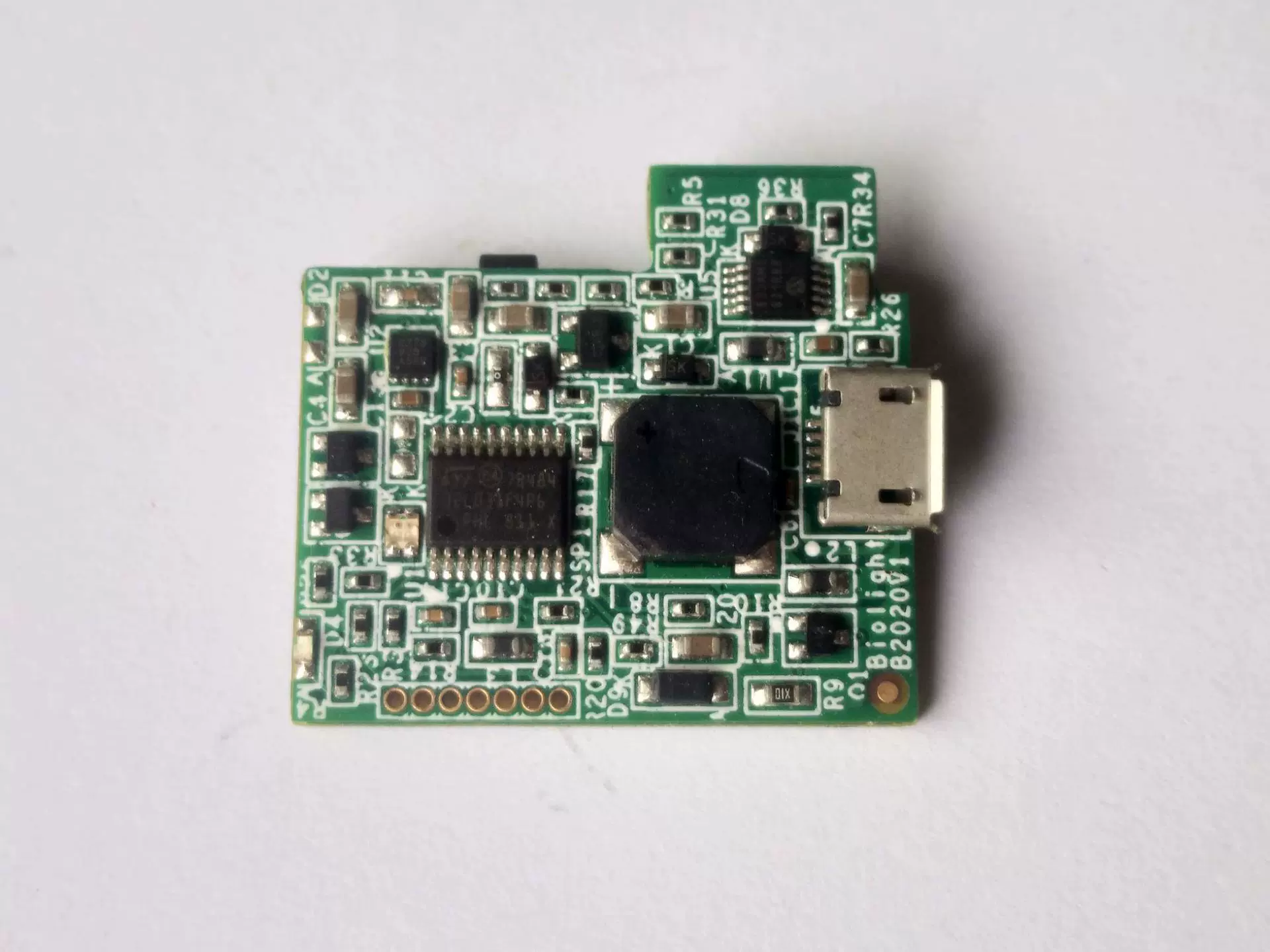 团队深耕电子产品OEM/ODM市场,专业PCBA定制开发加工一站式服务商