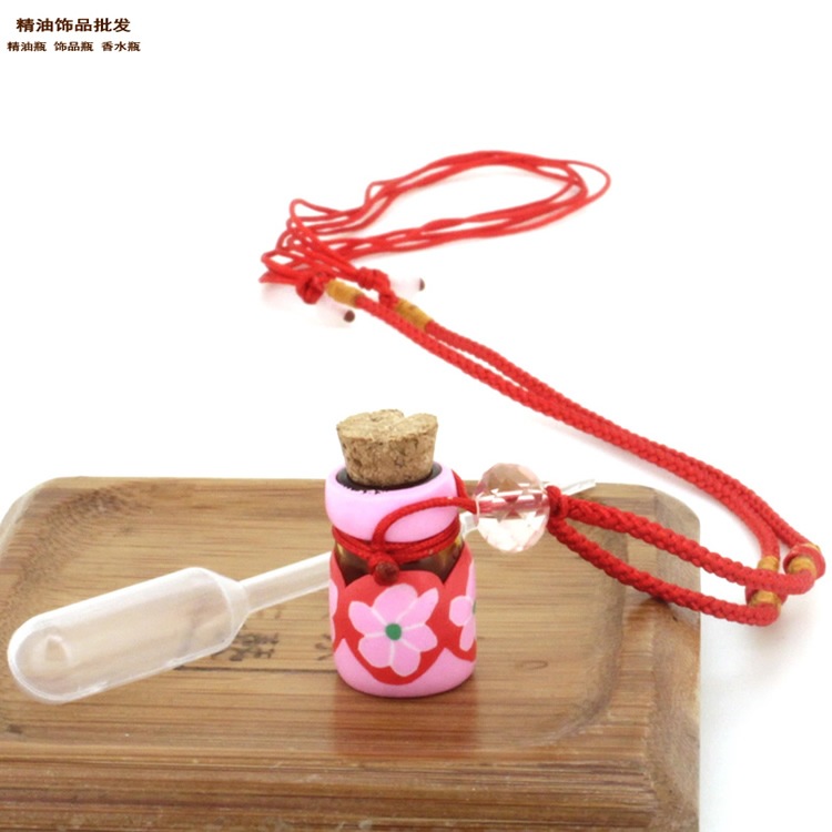 中国精油饰品网半包软陶瓶红细绳绕线项链44.jpg