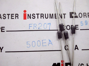 FR207 插件快恢复二极管 DO-15 大电流2A 1000V  全新原装二极管