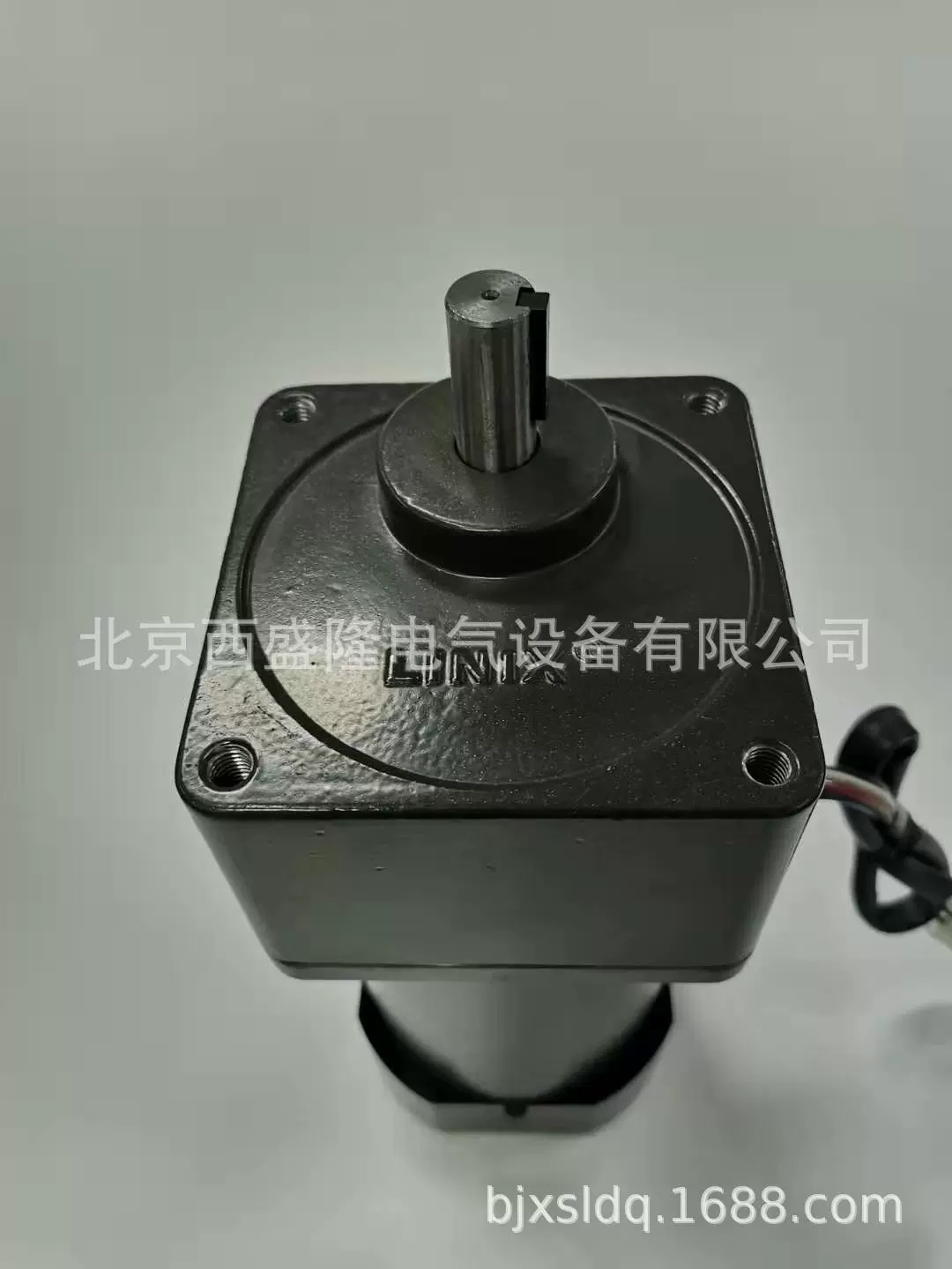 Lianyi LINIX AC редуктор мотор YN100-220-140/104JB50G15