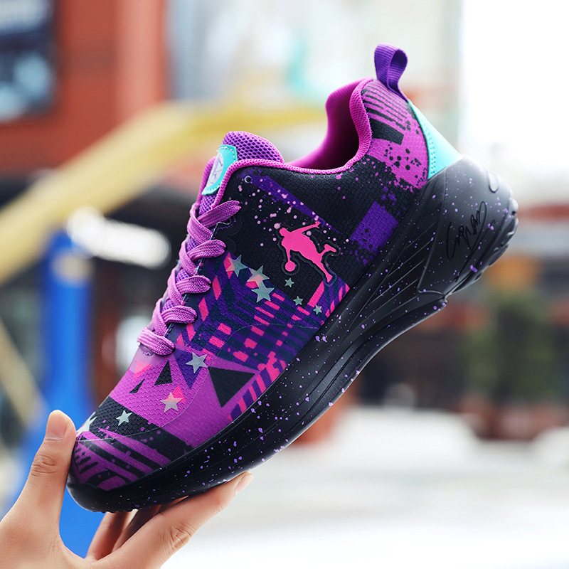 Bequeme, weiche, neutrale Sportschuhe. High-Top-Basketballschuhe mit Schnürung. High-Top-Sportschuhe für Männer und Frauen._voghion.com