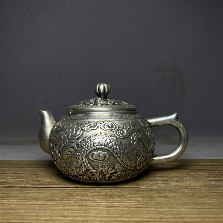 Antique Miscellaneous old silver artisan Double Dragon playing beads silver pot Seiko create old silver pot kettle antique collection silver ornaments Antique Miscellaneous old silver artisan Double Dragon playing beads silver pot Seiko create old silver pot kettle antique collection silver ornaments