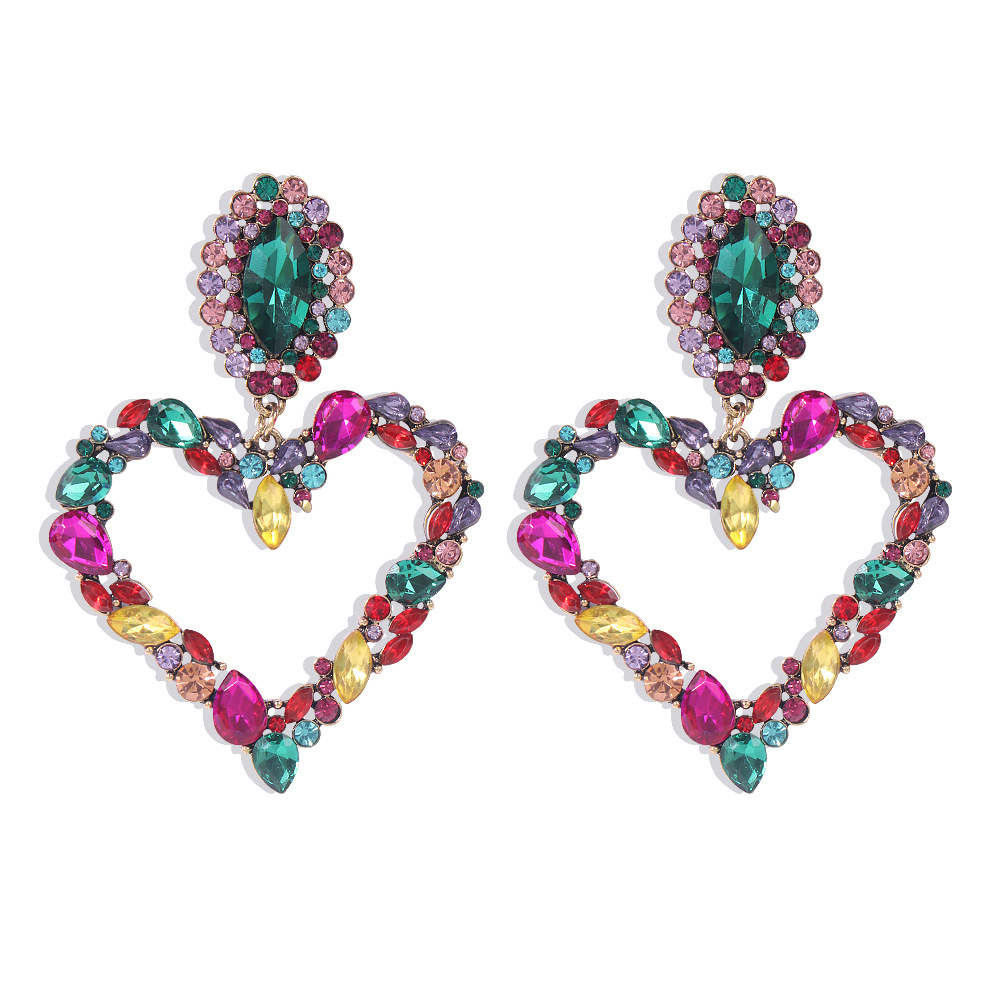 Exaggerated Heart Fashion Earrings display picture 2