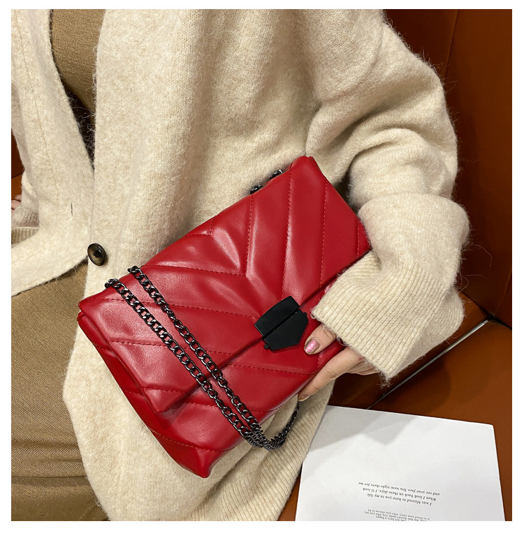 Fashion New Trendy One-shoulder Underarm Bag display picture 10