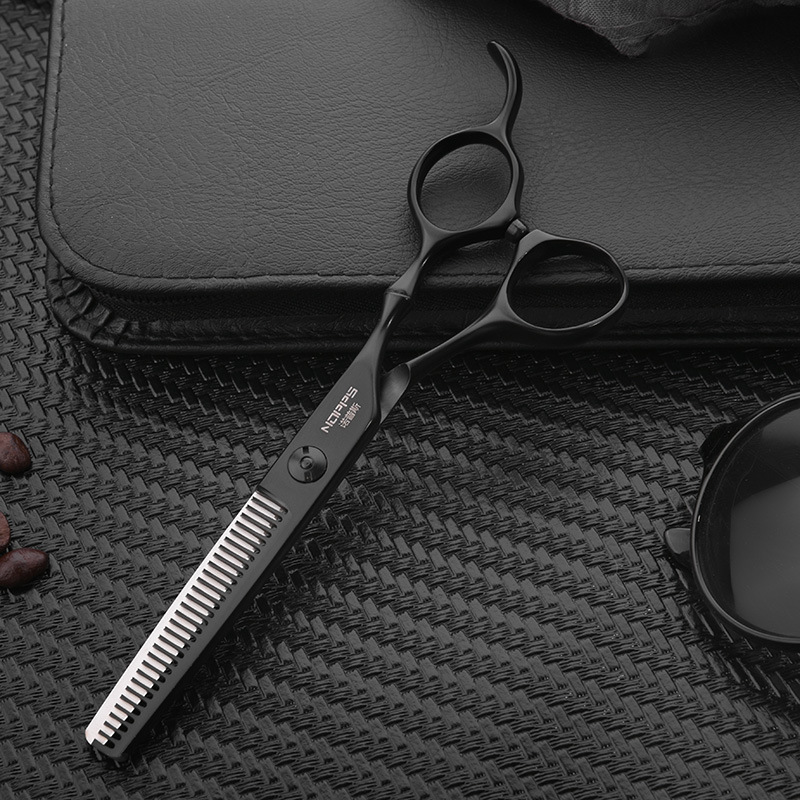 검은 이빨 가위