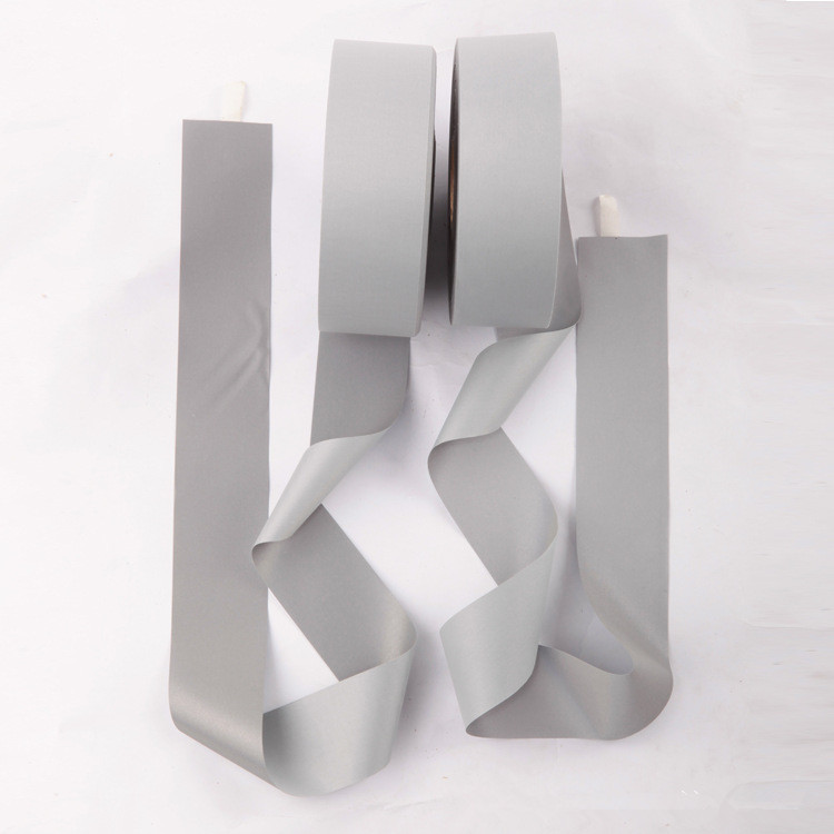 厂家批发 亮银化纤反光布 工装反光条 高亮反光带 银色反光面料