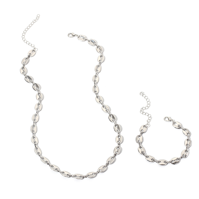 34g Weight Necklace Classification Wedding, Travel Occasion Women'S Gender White, Gold Color Fashion Pig Nose Chain Button Bracelet Necklace Sets For Women Clavicle Chain Wild Jewelry Nihaojewelry 12