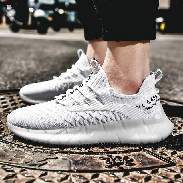 Sports casual single shoes men’s running shoes fly woven mesh shoes