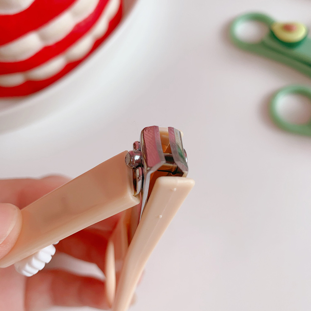 Mini Cute Nail Clippers Cartoon Creative Folding Nail Clippers display picture 3