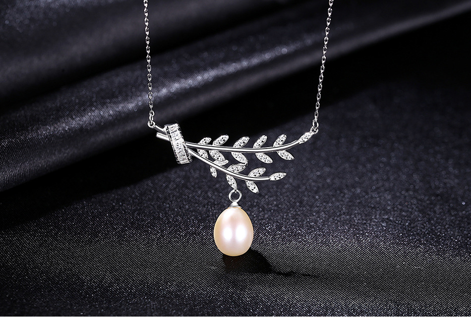 925 Sterling Silver Freshwater Pearl Pendant Leaf Necklace display picture 1