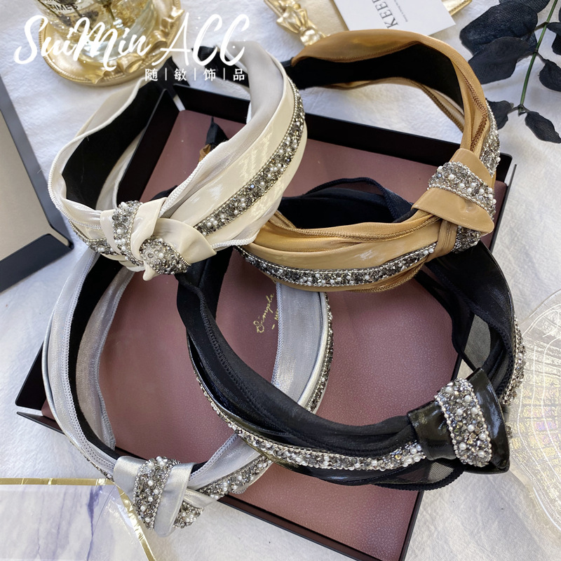 Korean version of pearl studded knotted hoop, simple elegant, with diamond bars in the middle wide edge headband, tied_voghion.com