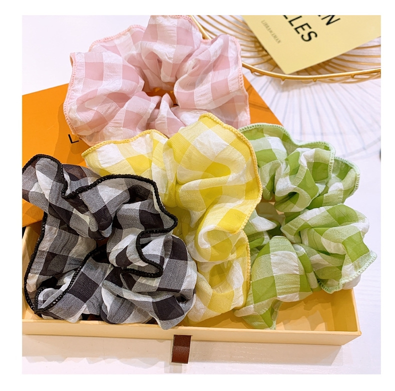 Korean Hair Scrunchies Retro Small Fragrance Style British Large Square Fold Wide-sided Fairy Hair Circle Ball Head Tie Rubber Band  Wholesale Nihaojewelry display picture 6