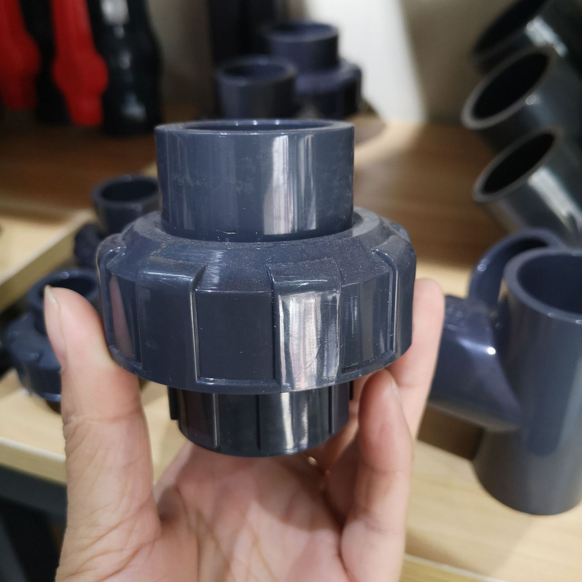 PVC活接DN15-100 UPVC由壬 PVC-U由令 UPVC给水工业化工管件配件-阿里巴巴
