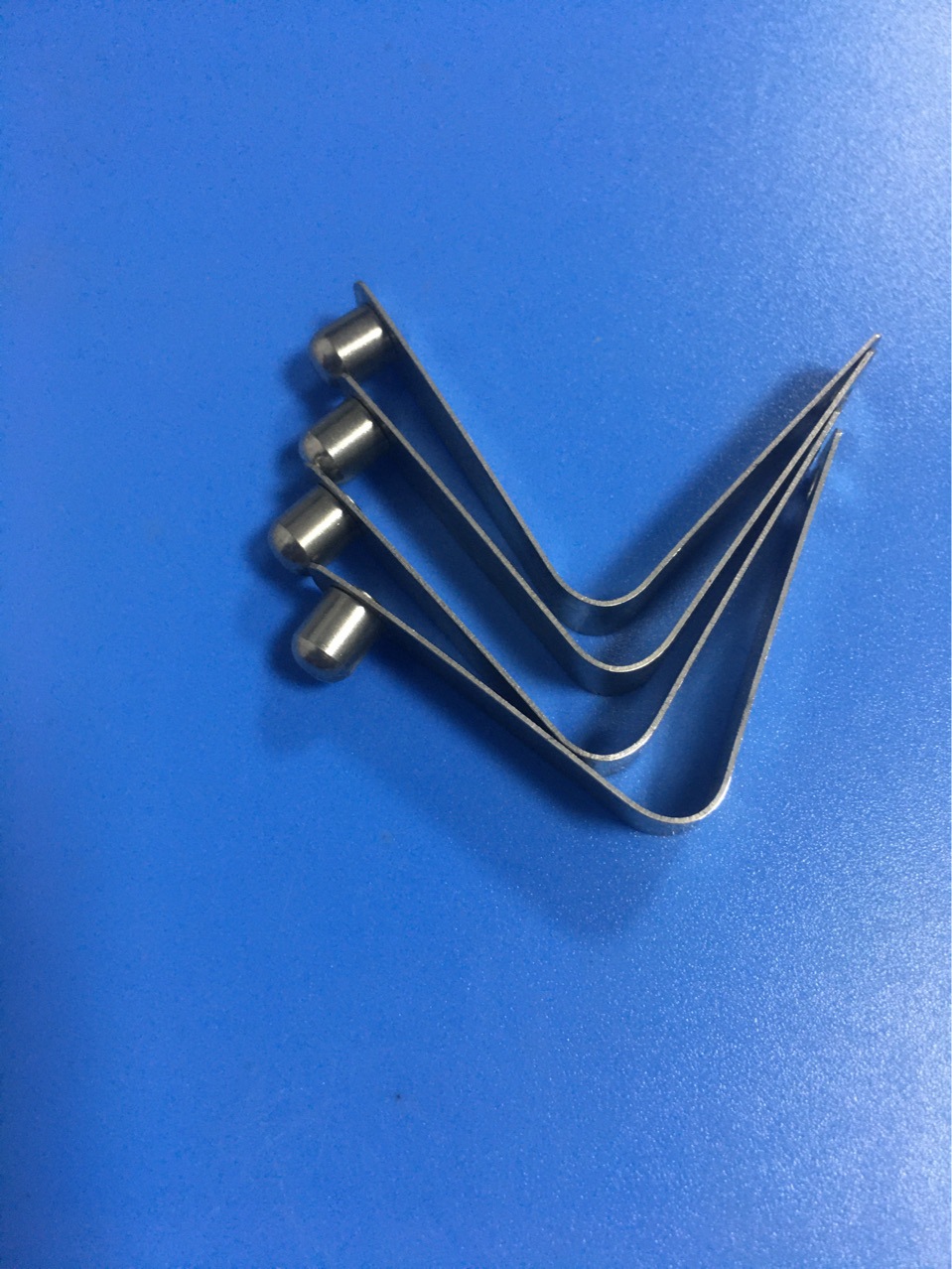 厂家直销V型弹扣管内孔定位单头锰钢弹片 五金弹扣卡扣加工定制