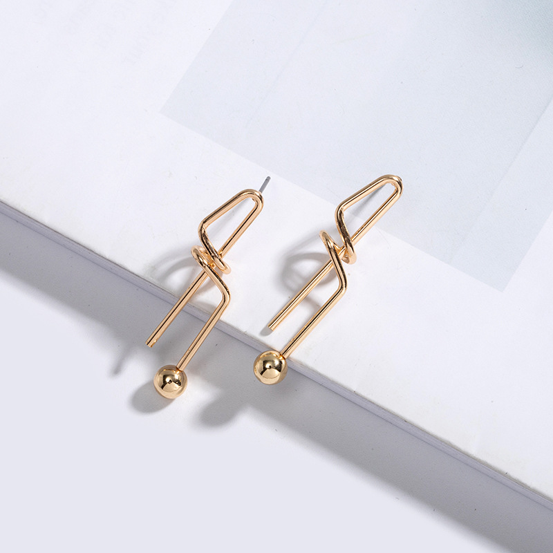 Korean Niche Irregular Knotted Metallic Simple Earrings For Women display picture 2