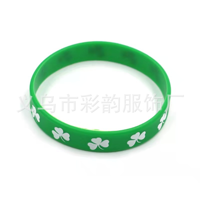 Fabricante directo de tres hojas verdes irlandeses pulsera de silicona día de San Patricio pulsera de la suerte