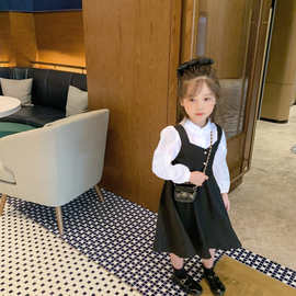 女童洋气童裙2021春秋装女童泡泡纱衬衣裙宝宝背带连衣裙两件套装