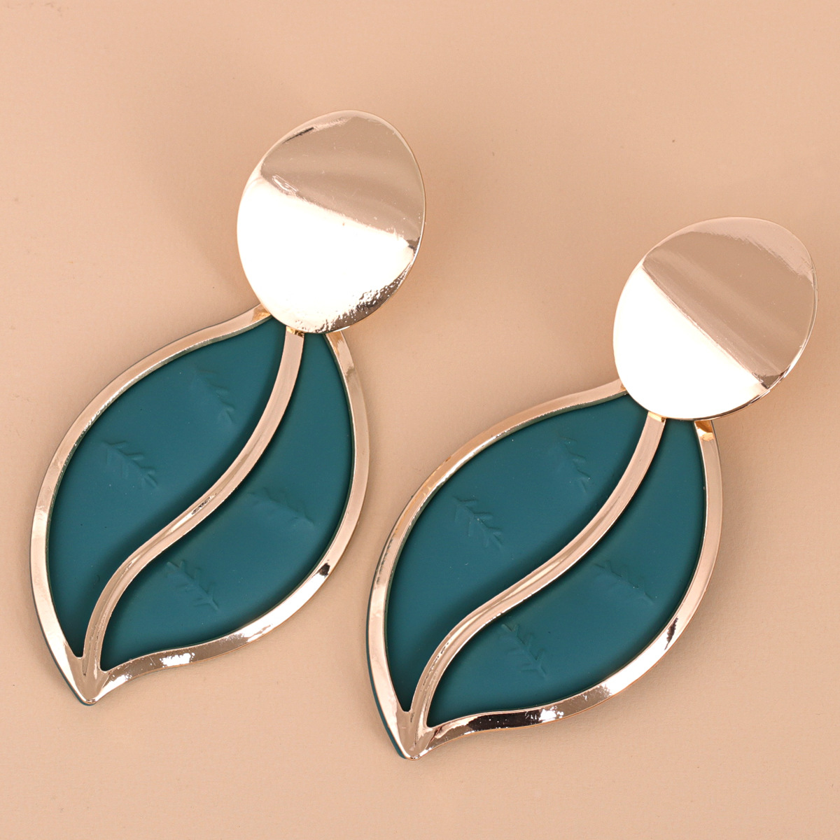 Boucles D&#39;oreilles Feuille De Plante De Mode display picture 3