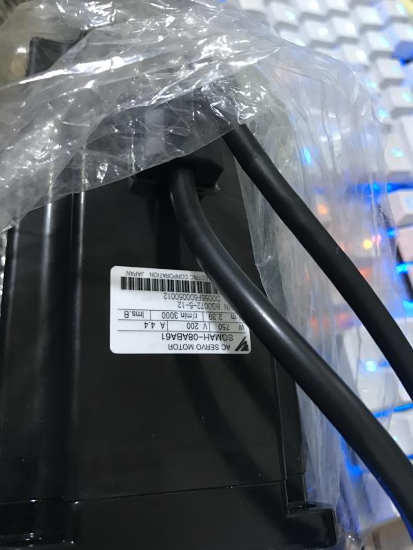 全新YASKAWA SGDM-50ADA质保1年.议价，质保一年