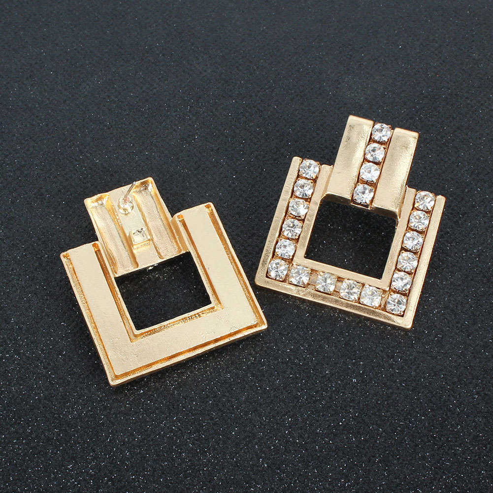 Creative Retro Alloy Diamond-studded Geometric Hollow Ladies Earrings Wholesale display picture 4