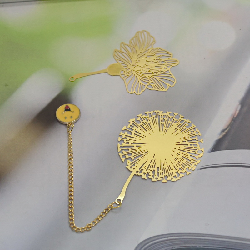 Metal Material Fashion Brass  Gift Hollow Tassel Bookmark