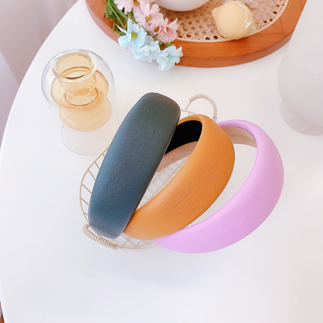 Korean Headdress Color Leather Hair Band Wide-brimmed Sponge Head Band Pressure Hair Hole Wholesale Nihaojewelry display picture 2