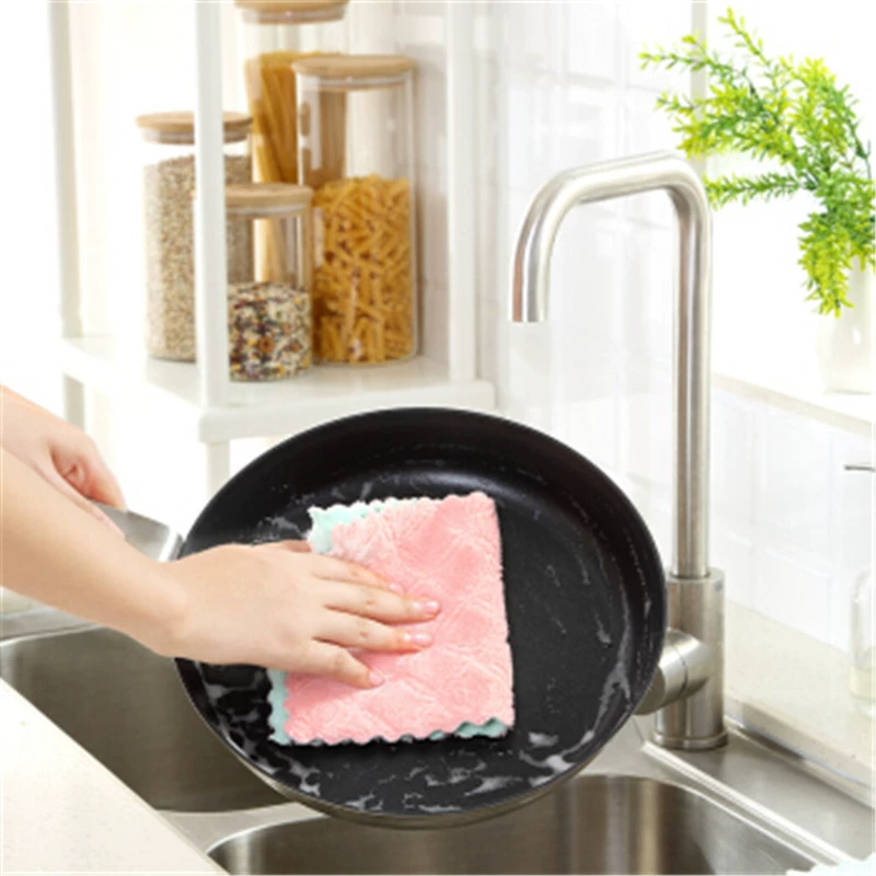 Spot wholesale double -sided thickened coral velvet dishwashing cloth absorption cloth kitchen, no oil, non -oil, a lazy cloth