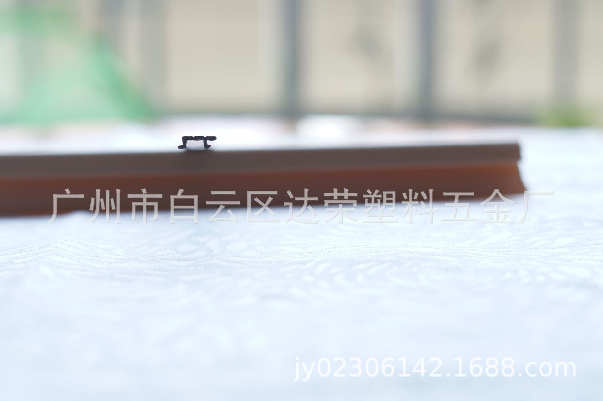 PVC压条 沙窗压条 塑料胶条(规格/颜色,可定制)-阿里巴巴