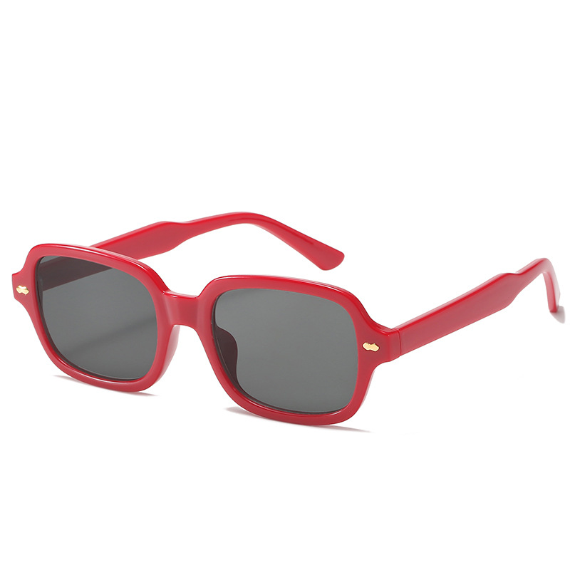 Nuevas gafas de sol de celebridades en línea para hombres y mujeres de verano de estilo coreano caja pequeña gafas de sol de color caramelo retro ventas directas de fábrica