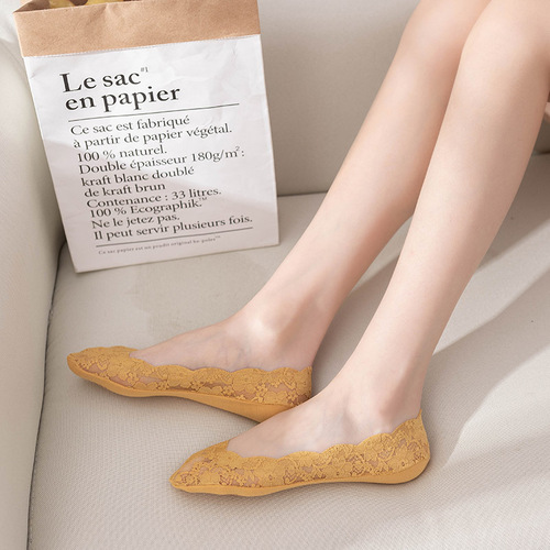 Very good quality women's lace invisible socks silicone non-slip shallow mouth women's socks Korean style sweet socks