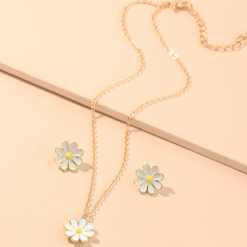 fashion jewelry cute and sweet dripping flower necklace wild small daisy earring set wholesale nihao