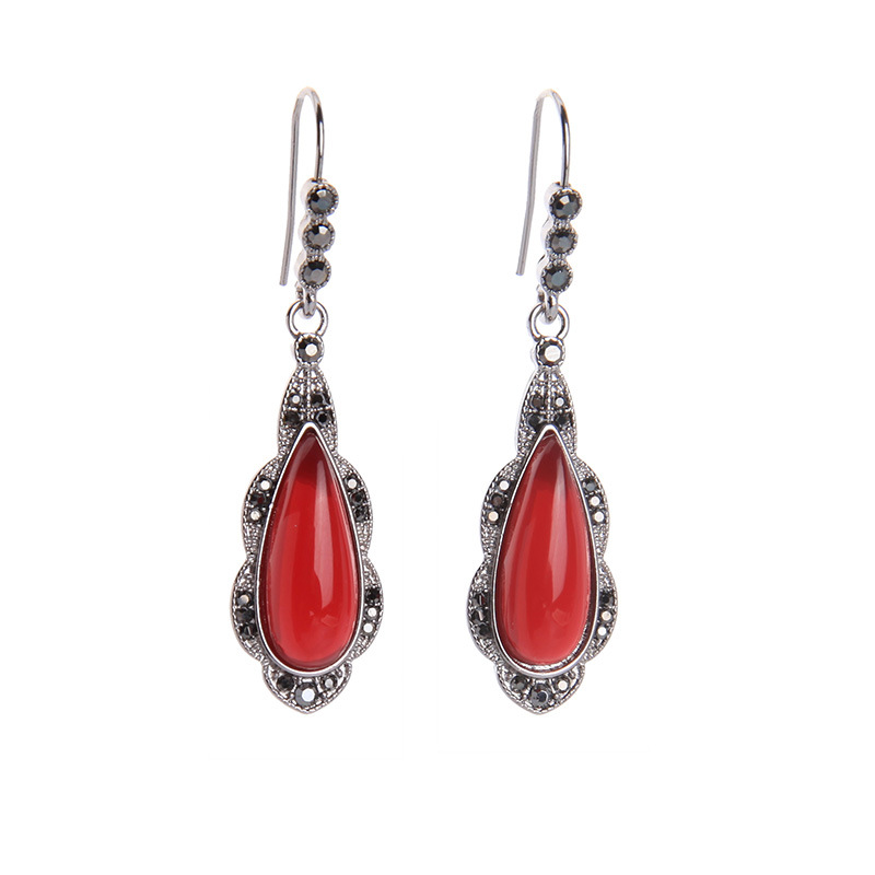 Personnalité Rétro Boucles D&#39;oreilles Niche Goutte D&#39;eau Gemme Diamant Boucles D&#39;oreilles Banquet Sauvage Longues Boucles D&#39;oreilles En Gros display picture 9