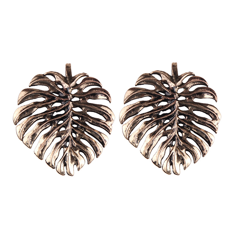 Fashion Exaggerated Hollow Leaves Long Earrings Simple Earrings Wholesale Nihaojewelry display picture 7