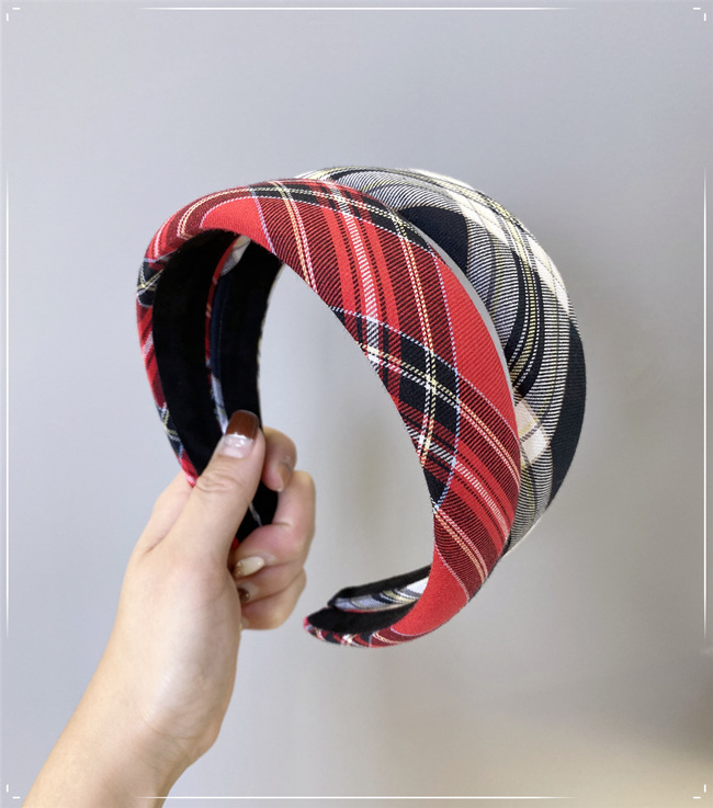 Red Plaid Headband Wild Out French Retro Simple Headband Nihaojewelry Wholesale display picture 9