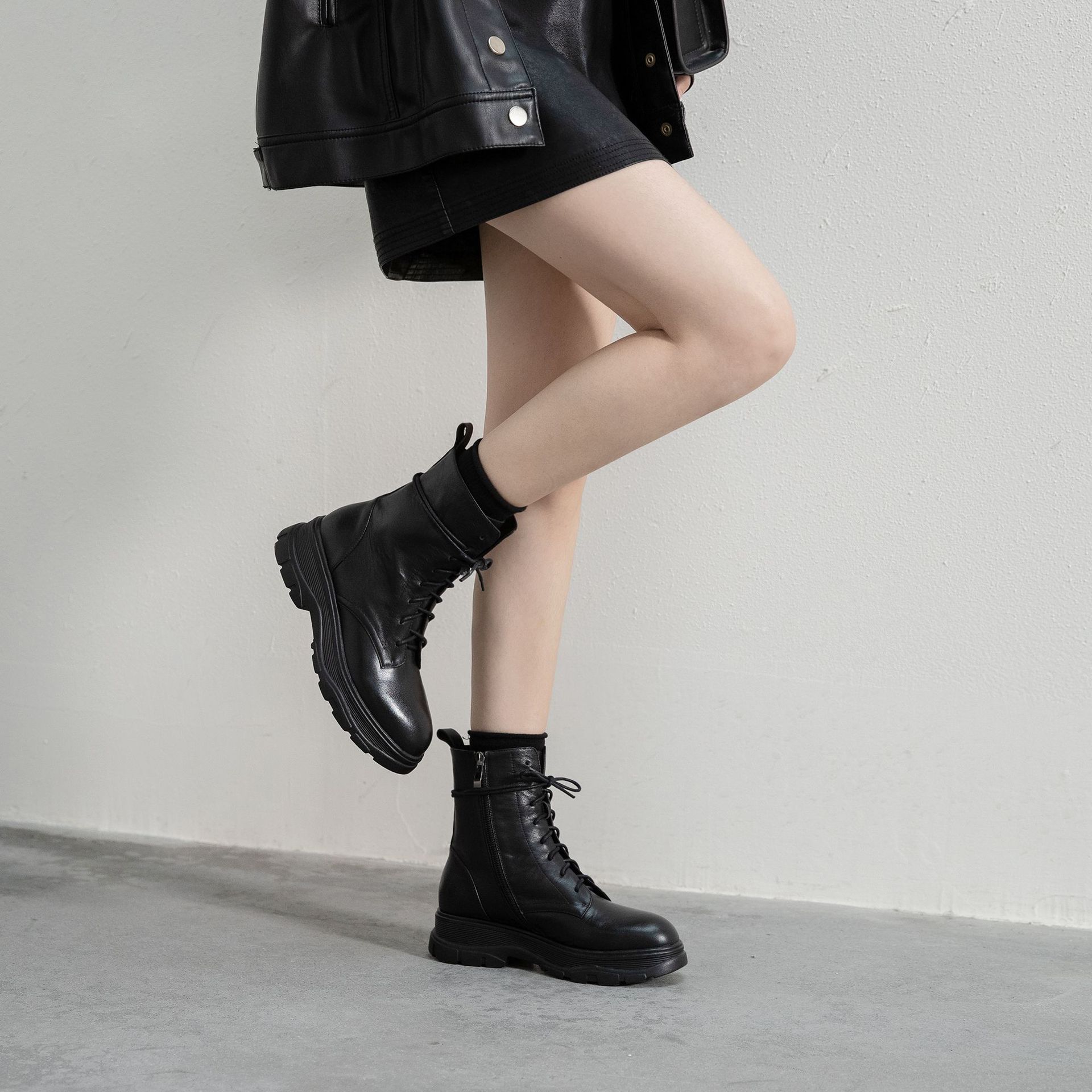 Chiko Abby Round Toe Flatforms Boots