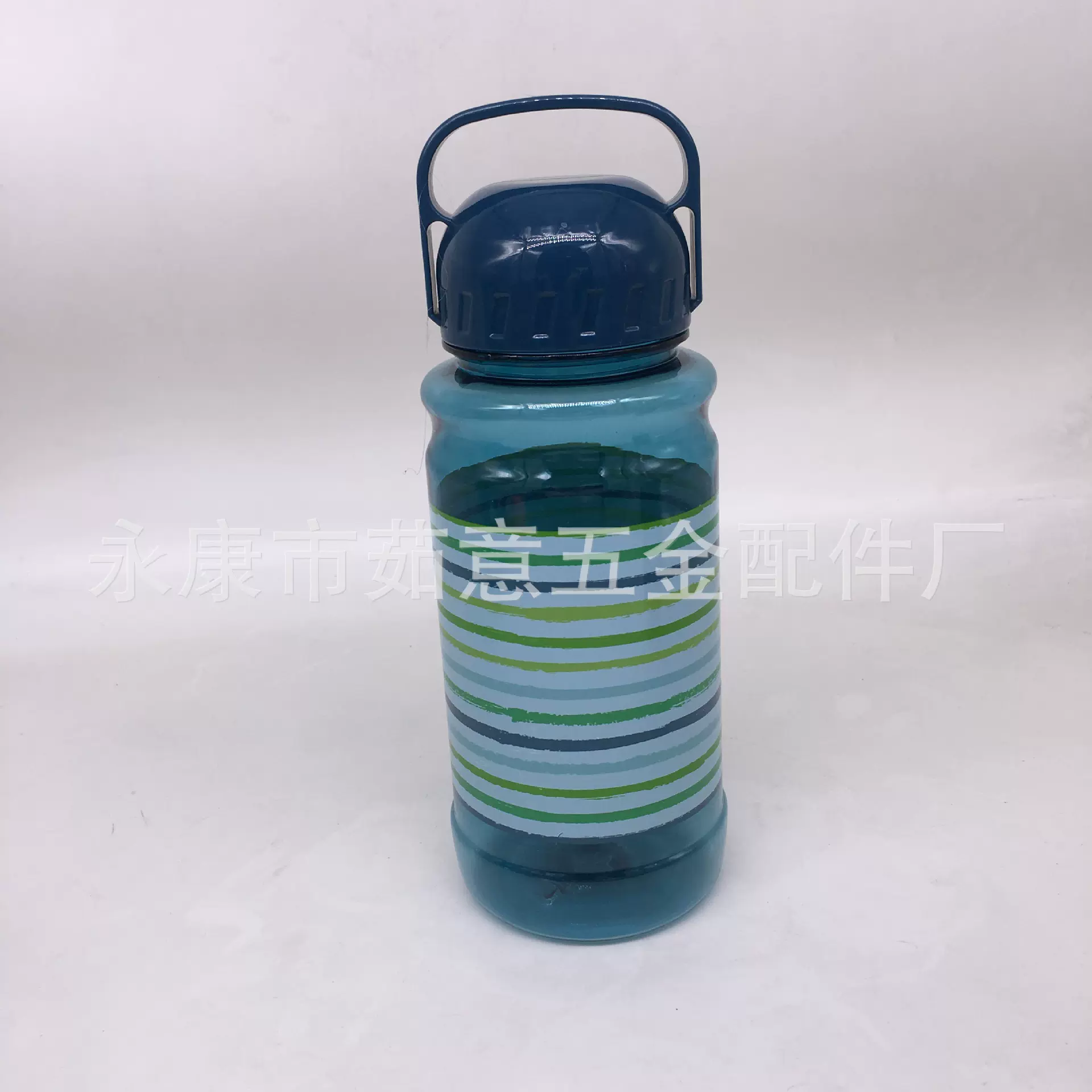 厂家供应塑料杯户外提手太空杯炫彩变色水杯