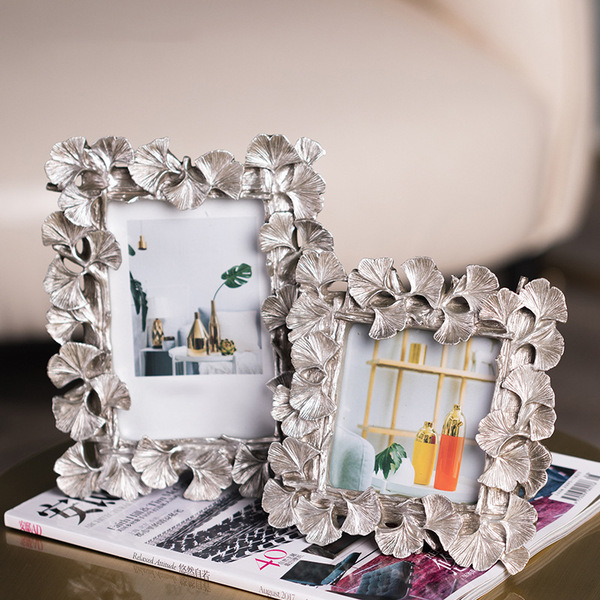 Golden deciduous creative retro photo frame