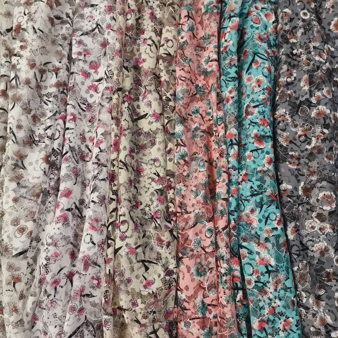 新款无弹涤纶大花蕾丝底布数码印花 厚薄适中 裙装等面料多色供应