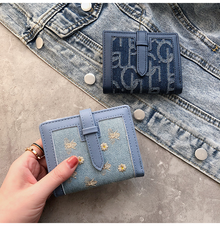 70% Off Short Style Wallet 2020 New Embroidered Student Wallet Short Folding Ladies Multifunctional Card Holder Wholesale display picture 63