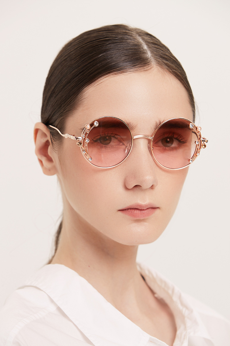 Round Mosaic Retro Fashion Ladies Sunglasses display picture 1